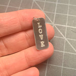 Load image into Gallery viewer, Rounded rectangle 24x10mm - name/date charm
