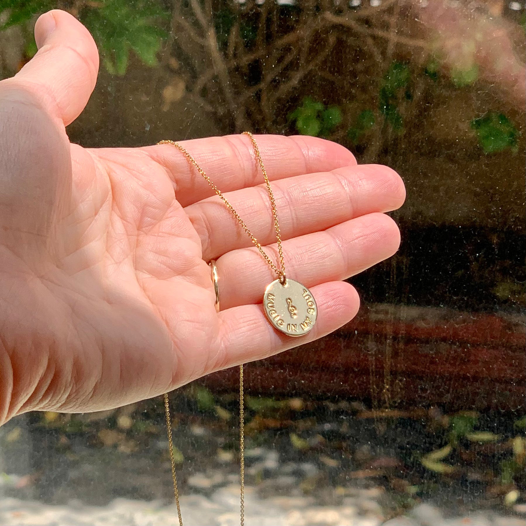 Round 2025 name necklace